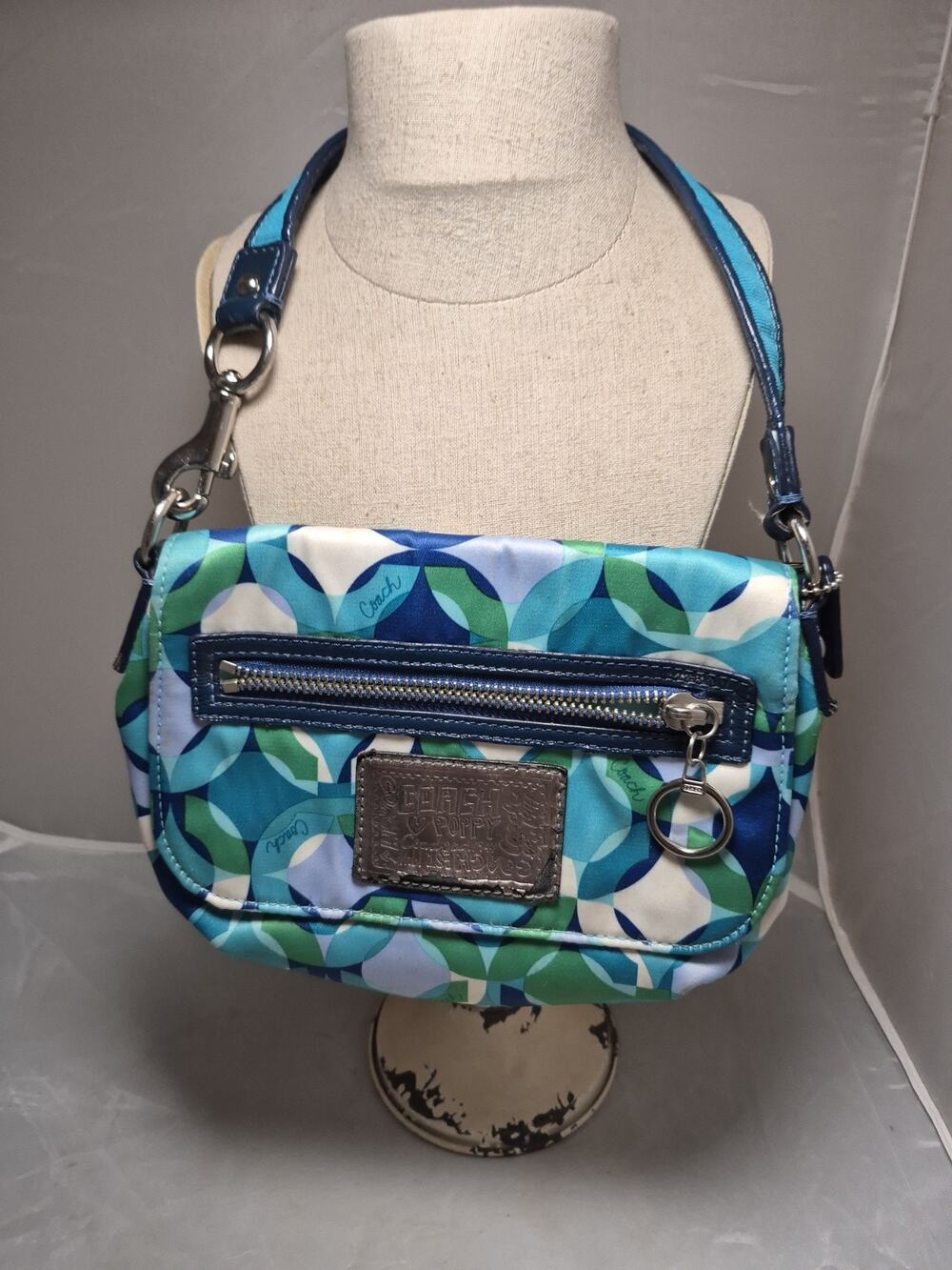 💥 Vintage COACH Poppy Kaleidoscope Small Shoulder Bag Teal Blue Geometric Y2K - Picture 1 of 15